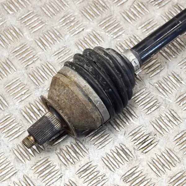 Fram vänster axel VW Polo 1.0L 2016 6C0407271T image 2