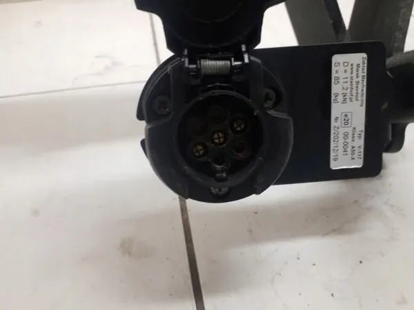 Peräkärrykoukku Ford Galaxy OEM Z2021219 image 3
