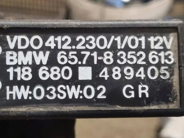 BMW-mukavuusmoduuli OEM 65718352613 7-sarja E38 image 3