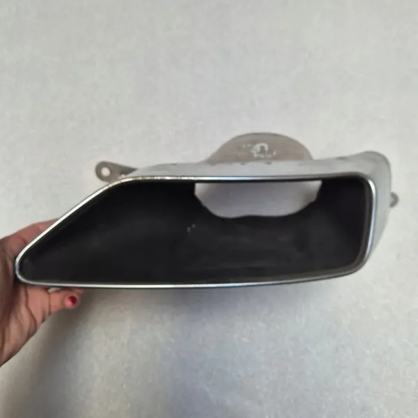 Audi A4 B9 Auspuffendstück links OEM 8W0253825L image 5