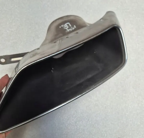 Audi A4 B9 Auspuffendstück links OEM 8W0253825L image 9