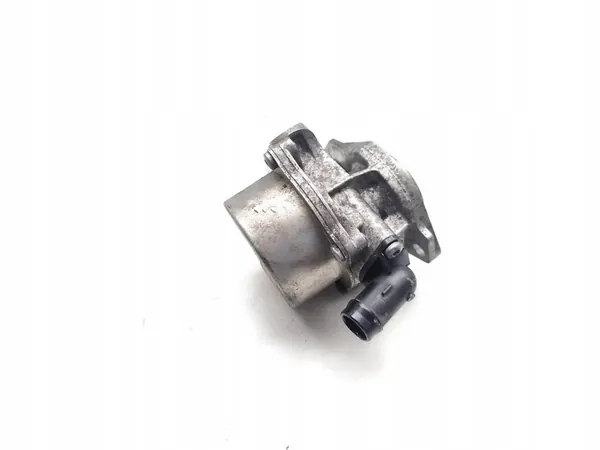 Mercedes-Benz A-Klasse Vakuumpumpe A 180 d Diesel 2019 image 2