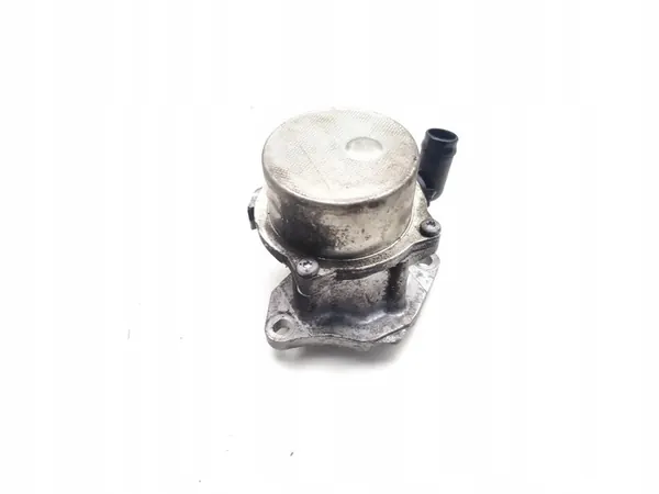 Mercedes-Benz A-Klasse Vakuumpumpe A 180 d Diesel 2019 image 4