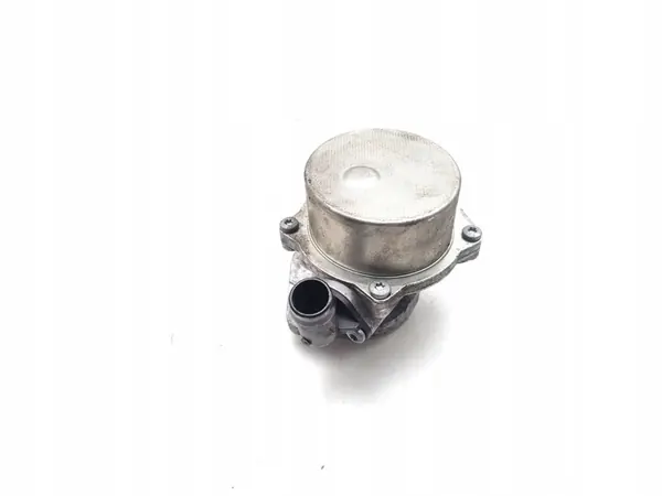 Mercedes-Benz A-Klasse Vakuumpumpe A 180 d Diesel 2019 image 5