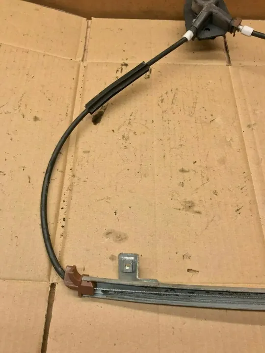 Volkswagen Golf II 1984 Oikea Ikkunannostin image 7