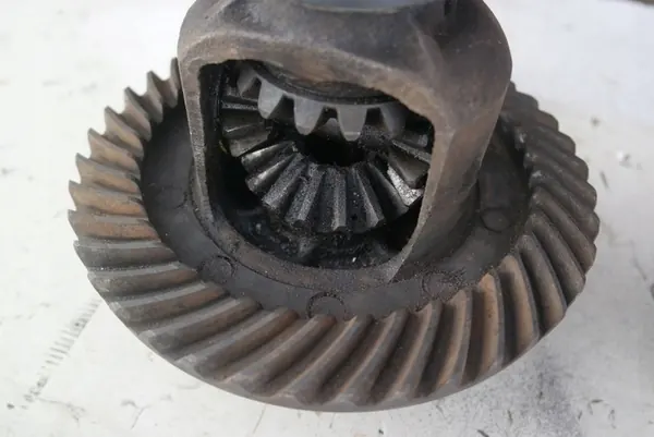 Mécanisme de Différentiel Complet 8/41 Żuk Warszawa OEM image 4