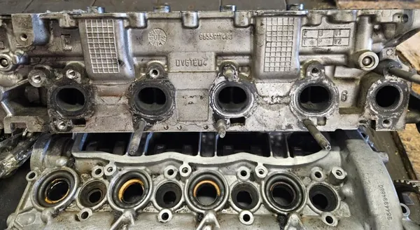 OEM 9655911480 Cabeçote com Árvores de Cames e Tampa image 6