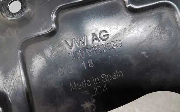 VW Bromsskivsskydd OEM 5QM615312G Fram Höger image 3