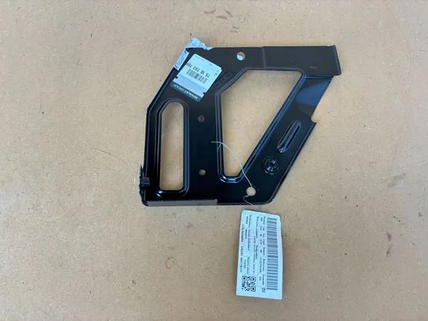 RENAULT MASTER Suporte da Fechadura da Porta Frontal Esquerda OEM 751879378R image 2