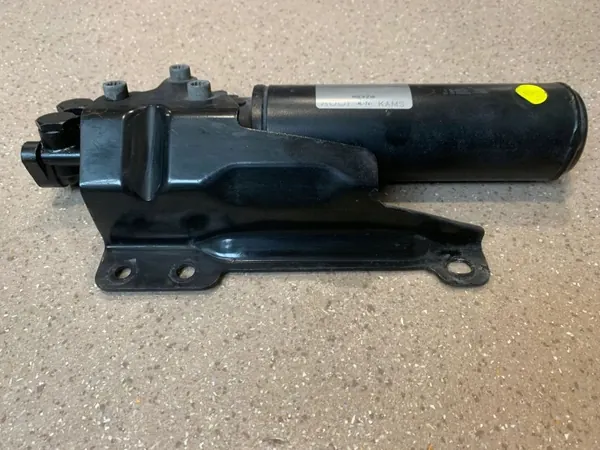 Audi RS6 C7 Pneumatisk Fördelare OEM 4G0616813A image 10