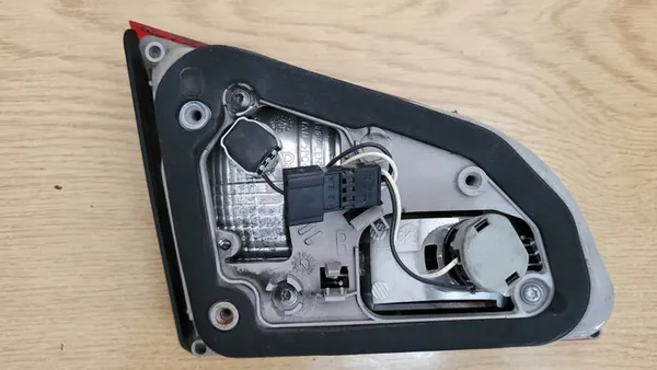 Opel Astra J 2012 Höger Bakljus image 4