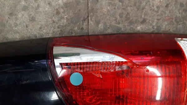 Mercedes-Benz OE A6398201564 Achterlicht image 2