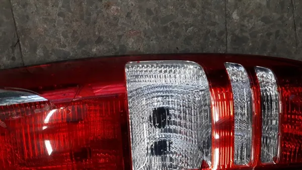 Mercedes-Benz OE A6398201564 Achterlicht image 3