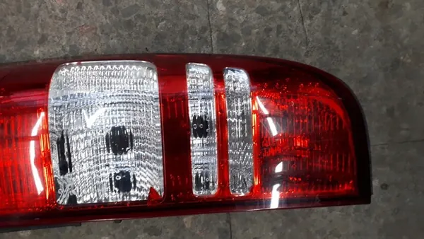 Mercedes-Benz OE A6398201564 Achterlicht image 4