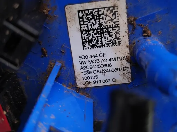 Bomba de Combustible Skoda Kodiaq OEM 5QF919087Q - Usada image 7