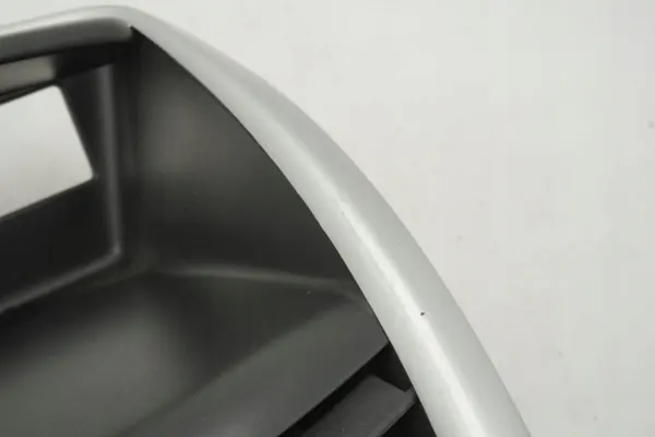 Grelha de ventilação usada OEM 9682994477 para Peugeot 206+ image 5