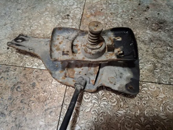 Cabrestante de Rueda de Repuesto OEM Nhparts-29 Renault Master image 3