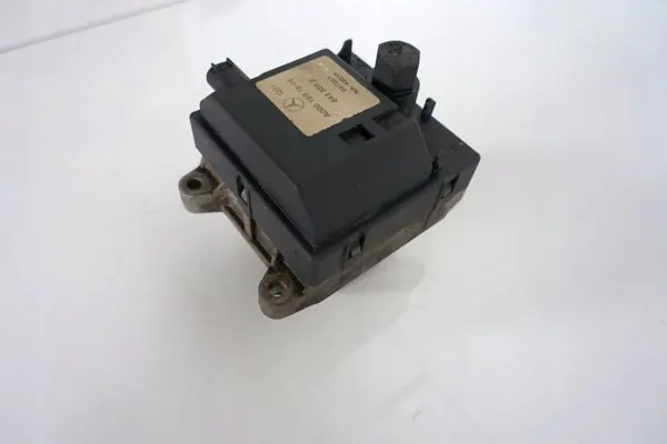 Mercedes Motorwasserheizer OEM 0001591604w220 image 2
