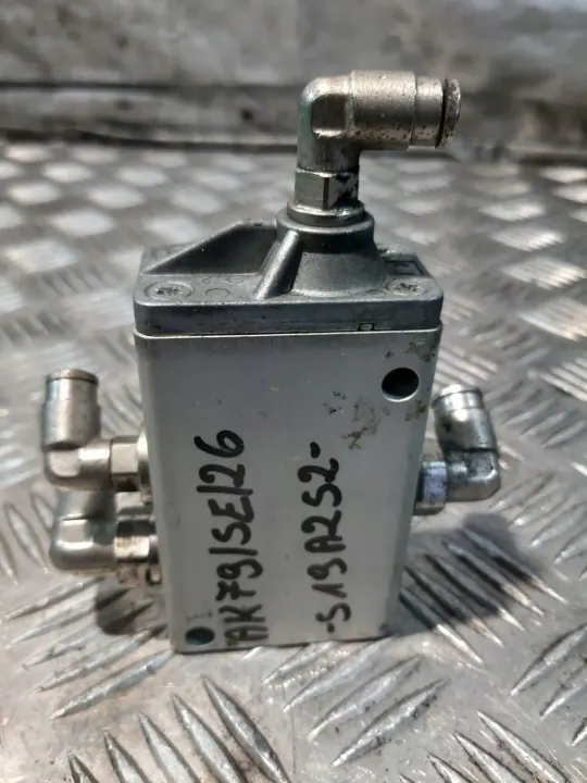 Norgren Pneumatikventil OEM 4031330 - Gebraucht image 5