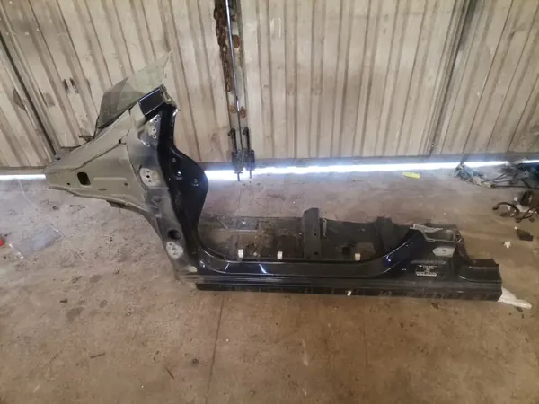 Pilar dianteiro esquerdo Subaru XV Lift OEM hgtrfewnbgfdbf image 2