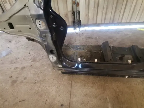 Pilar dianteiro esquerdo Subaru XV Lift OEM hgtrfewnbgfdbf image 3