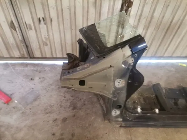 Pilar dianteiro esquerdo Subaru XV Lift OEM hgtrfewnbgfdbf image 4
