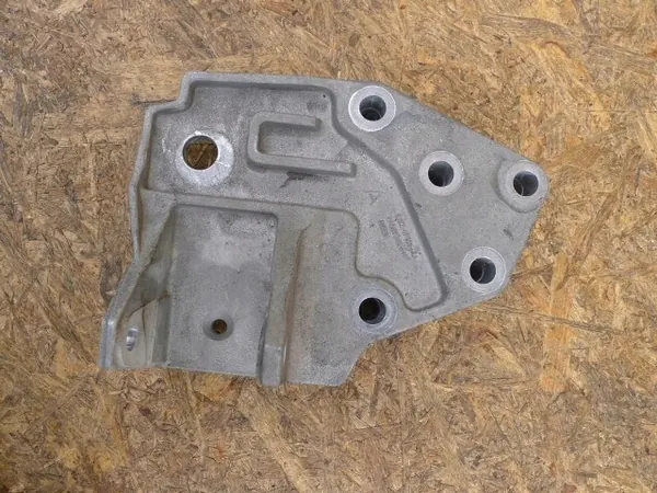 Braço de suporte Land Rover OE BJ326P096AA - Usado image 2