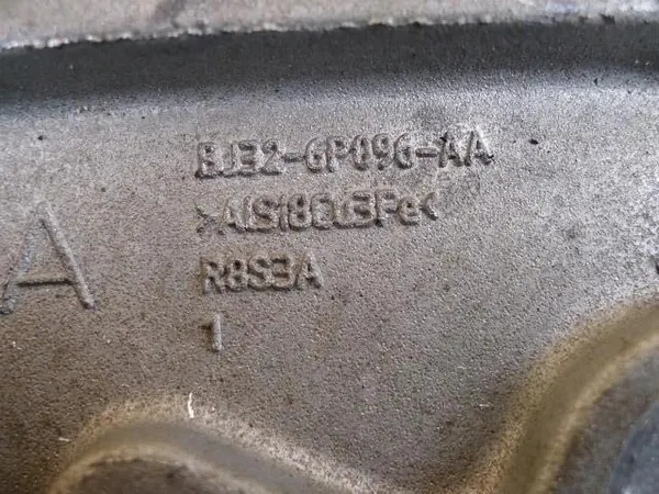 Braço de suporte Land Rover OE BJ326P096AA - Usado image 3