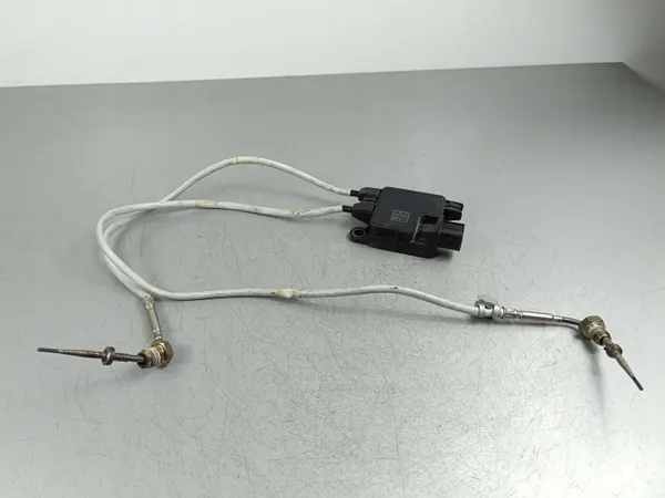 Jeep OE Fuel Temperature Sensor 46339722 - Used image 2