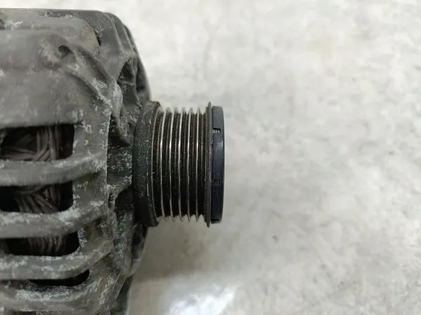 Vaihtovirtageneraattori Peugeot 207 1.4 HDI image 6