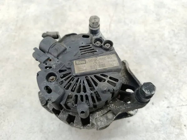 Vaihtovirtageneraattori Peugeot 207 1.4 HDI image 7
