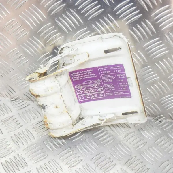 Polttoainesäiliön kansi OEM 1077500506 Mercedes-Benz SL image 4