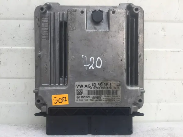 AUDI A3 ECU 0261S12720 06L907309B image 2