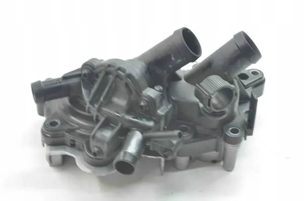 Pompa acqua VW Passat Variant B8 1.4L 2015 04E121042M image 2