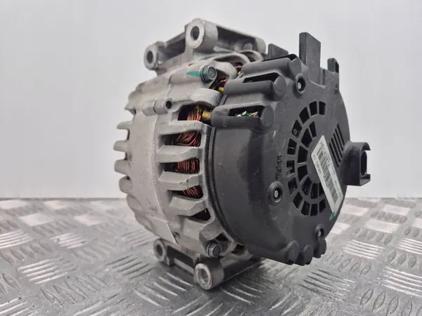 Vaihtovirtageneraattori Mercedes-Benz E300 CDI A0009067400 image 3