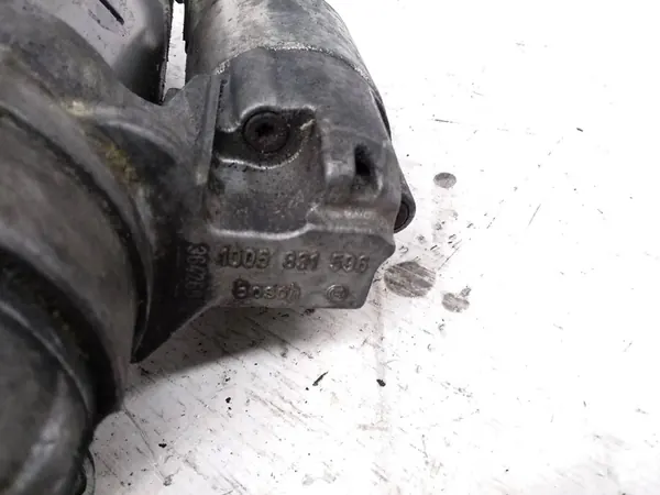 Arrancador BMW 1 2.0L Diésel 2009 OEM 7823700 image 4