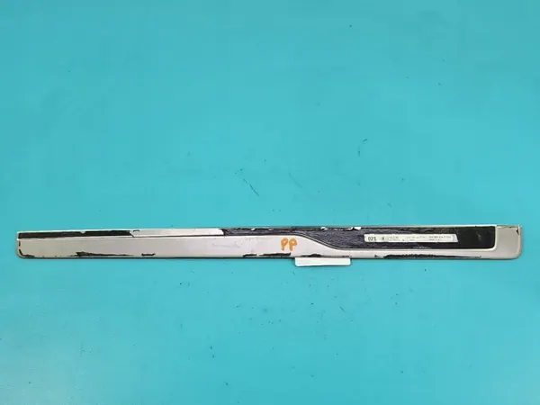 Protector lateral derecho Skoda Superb III OEM 3V0853814P image 4