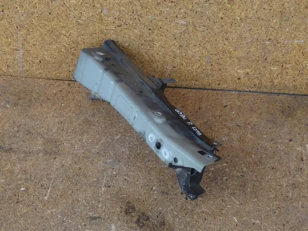 AUDI Q3 RSQ3 8U Garde Boue Avant Droite 8U0809148 image 1