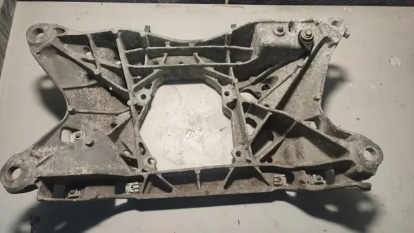 Audi OE 4M0399263P Support de Boîte de Vitesses image 3