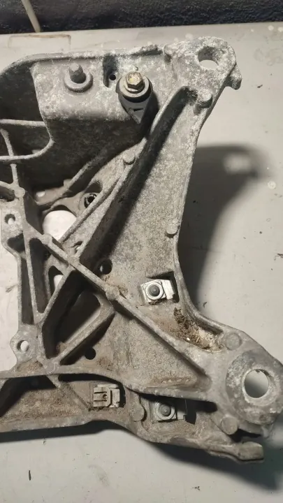 Audi OE 4M0399263P Support de Boîte de Vitesses image 5