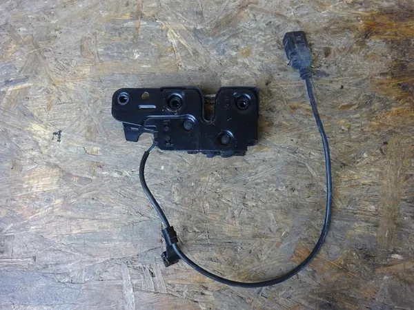 AUDI A4 B8 8K LIFT 12-15 Motorhuvslås Mikrobrytare 8K0823509F image 6