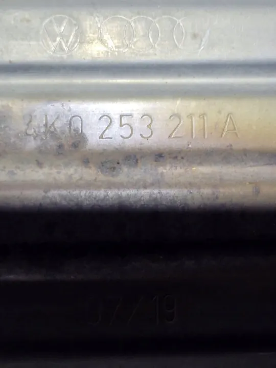 Audi A5 8W Sportback midden demper OEM 4K0253211A image 7