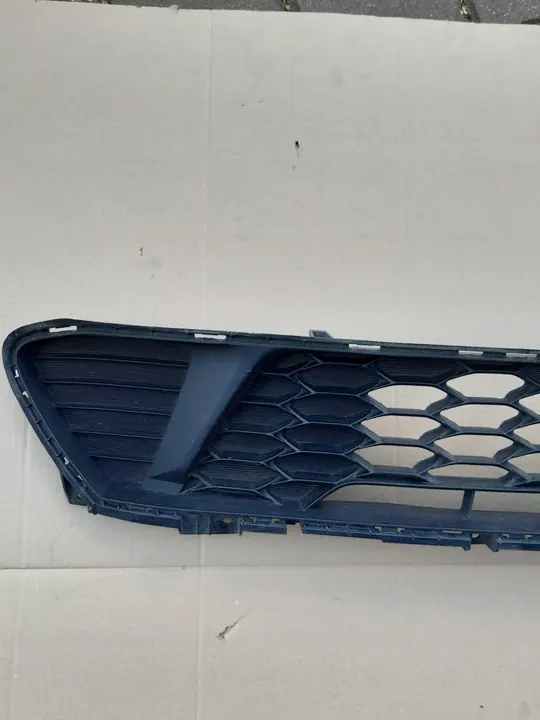 Grille de pare-chocs avant KIA CEED III 86560-J7000 image 2