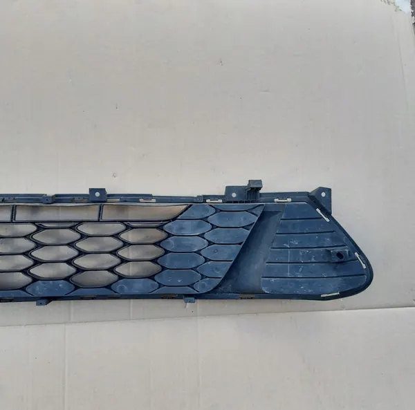 Grille de pare-chocs avant KIA CEED III 86560-J7000 image 8