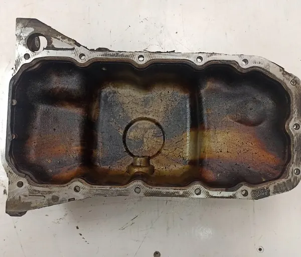 Oljepanna Mazda 2 image 2