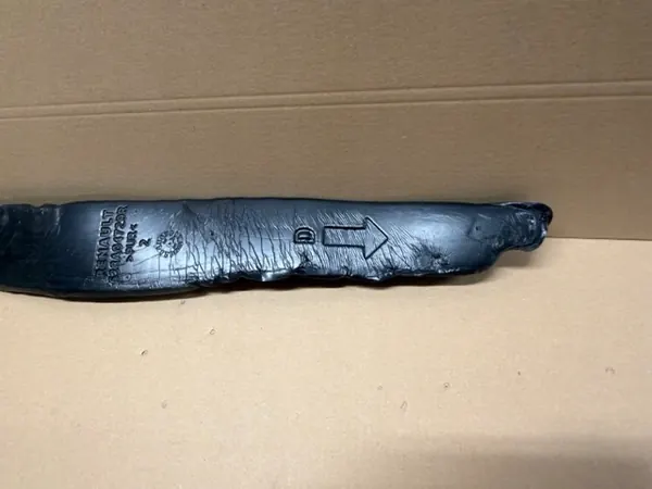 Garde-boue avant droit OEM 638A04729R image 3