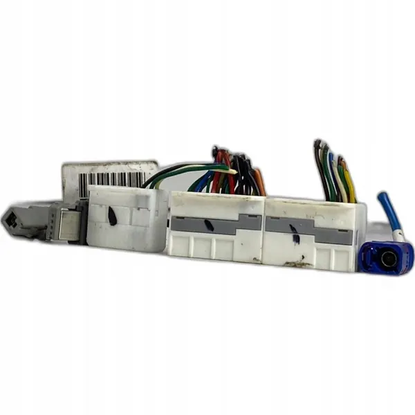 Enchufe radio Hyundai I40 OEM 96560-3z000 - Usado image 2
