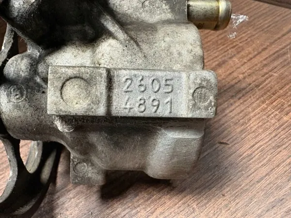 Pompe de direction assistée Renault Trafic II OEM 26081335 image 6