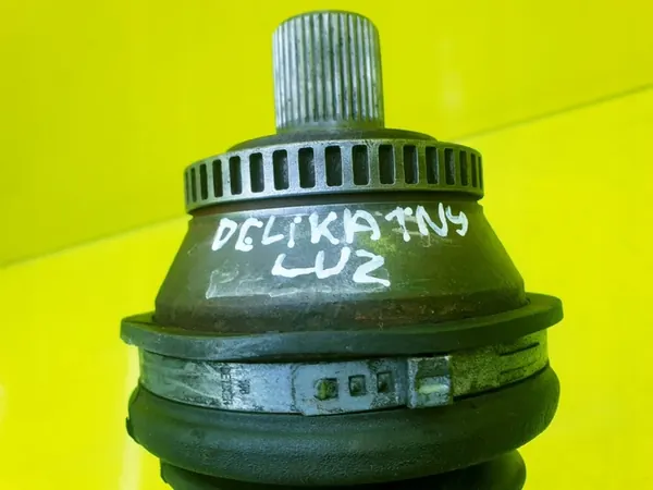 Vänster fram CV-axel Audi A6 C5 Allroad 2.7 Bit Manuell OEM image 3