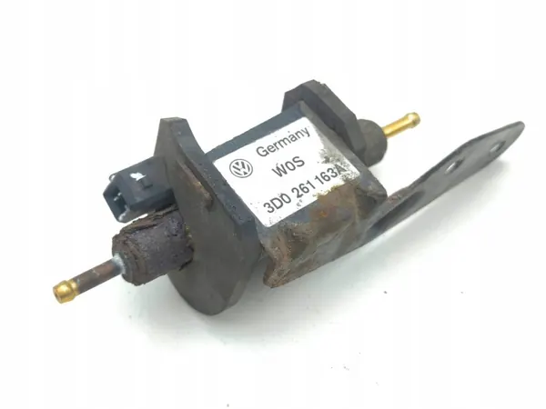 Bentley OE Webasto-pomp OEM 3D0261163A - Gebruikt image 2